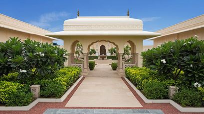 sukhvilas-gallery-featured-5-cluster-facade-with-clouds-724x407